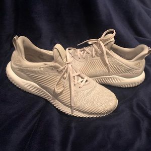 Adidas AlphaBounce